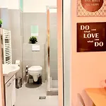 Timeless 2 Bedroom - Haven In The Historic Heart 公寓 布加勒斯特