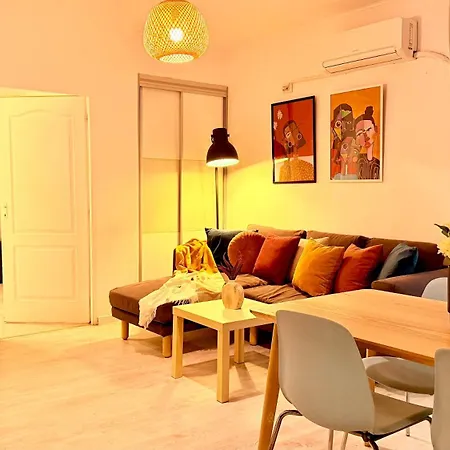 公寓 Timeless 2 Bedroom - Haven In The Historic Heart