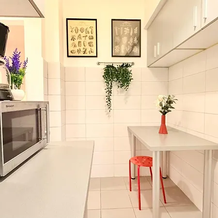Timeless 2 Bedroom - Haven In The Historic Heart Appartement Boekarest