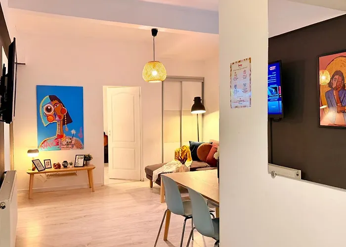 Timeless 2 Bedroom - Haven In The Historic Heart *