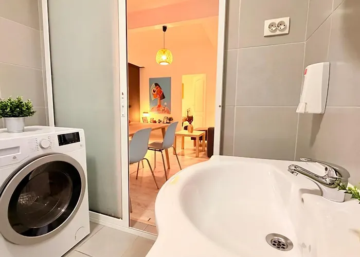 Timeless 2 Bedroom - Haven In The Historic Heart Apartment Bucharest